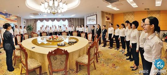 工作中不可缺少的服务礼仪 提升专业形象的基石